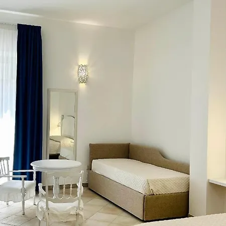 Balconcino D'oriente أوترانتو